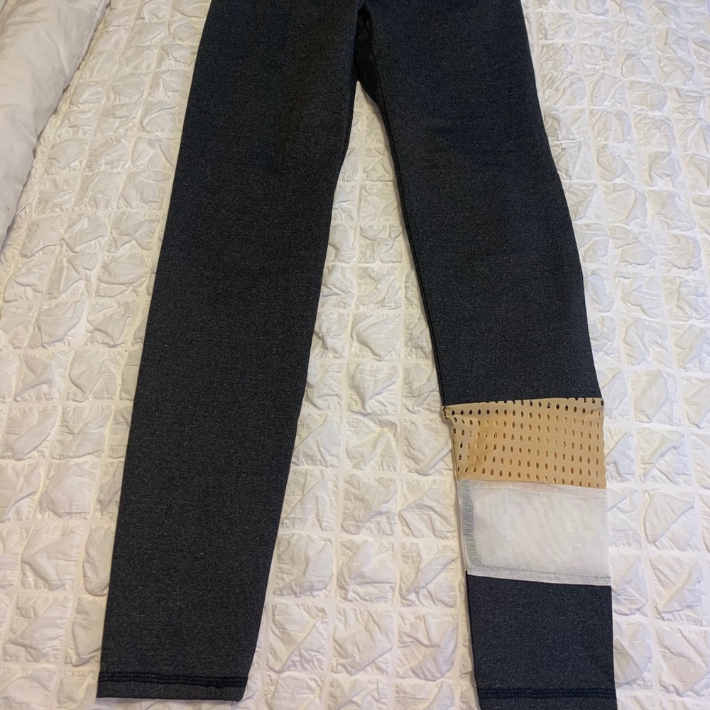 Stylish Black and Tan Leggings